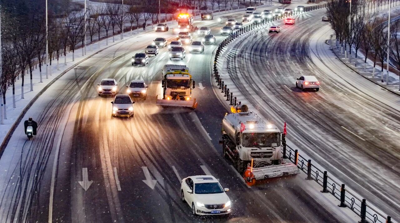雨雪冰冻！宿迁交通集团全力应对！